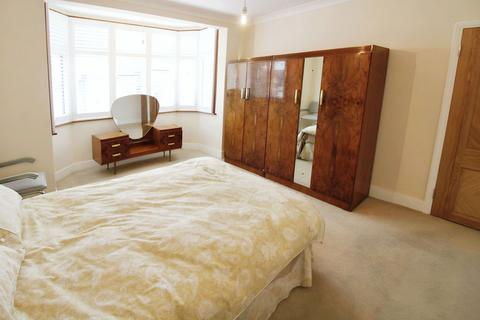 3 bedroom terraced house for sale, Arlington Road, London N14