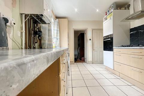 10 Deans Walk, Gloucester, GL1 2QP