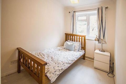 28 Brissenden Close, Upnor, Rochester, ME2 4XW