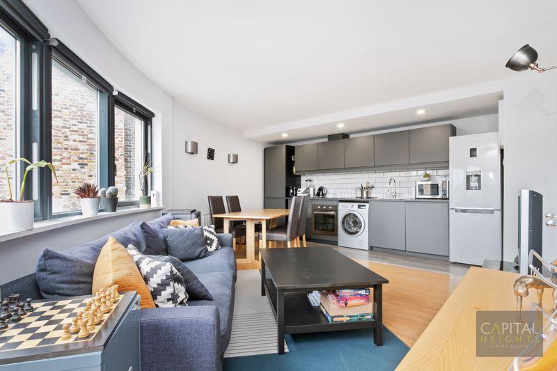 The Chronos Building, Mile End Road... 2 bed apartment - £2,750 pcm (£ ...