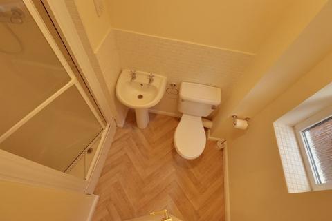 27 Bedingstone Drive, Penkridge, Stafford, ST19 5TE