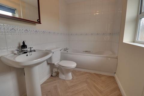 27 Bedingstone Drive, Penkridge, Stafford, ST19 5TE