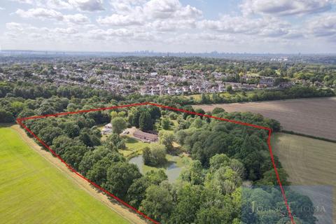 undefined, Hainault Road, Chigwell IG7