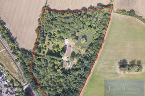undefined, Hainault Road, Chigwell IG7