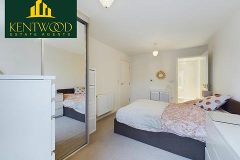 2 bedroom flat for sale, Crossways, Slough SL1