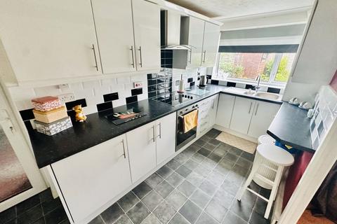 3 bedroom detached house for sale, Gladstone Drive, Tividale B69