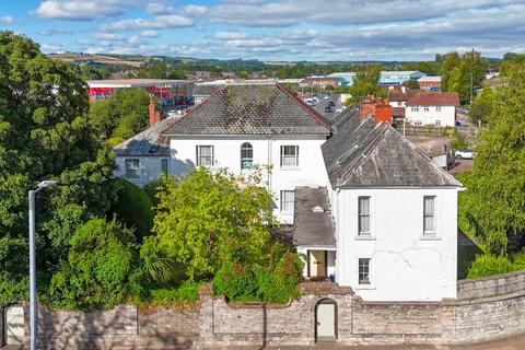 6 bedroom detached house for sale, Blundells Road, Tiverton, Devon, EX16