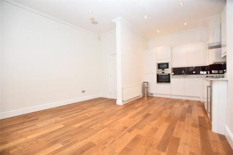 2 bedroom apartment to rent, Clifton Road, London, SE25