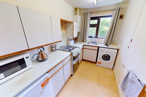 1 bedroom apartment for sale, Moorside Road, Urmston, Manchester, M41