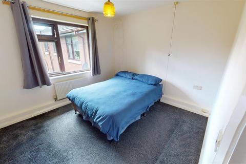 1 bedroom apartment for sale, Moorside Road, Urmston, Manchester, M41