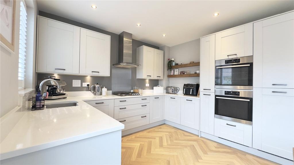 Kitchen/Dining