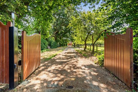 5 bedroom equestrian property for sale, Kerves Lane, Horsham, West Sussex
