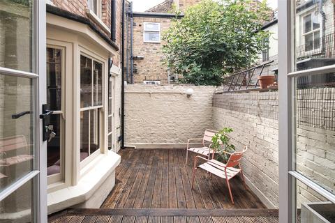 4 bedroom terraced house for sale, Eric Street, London E3