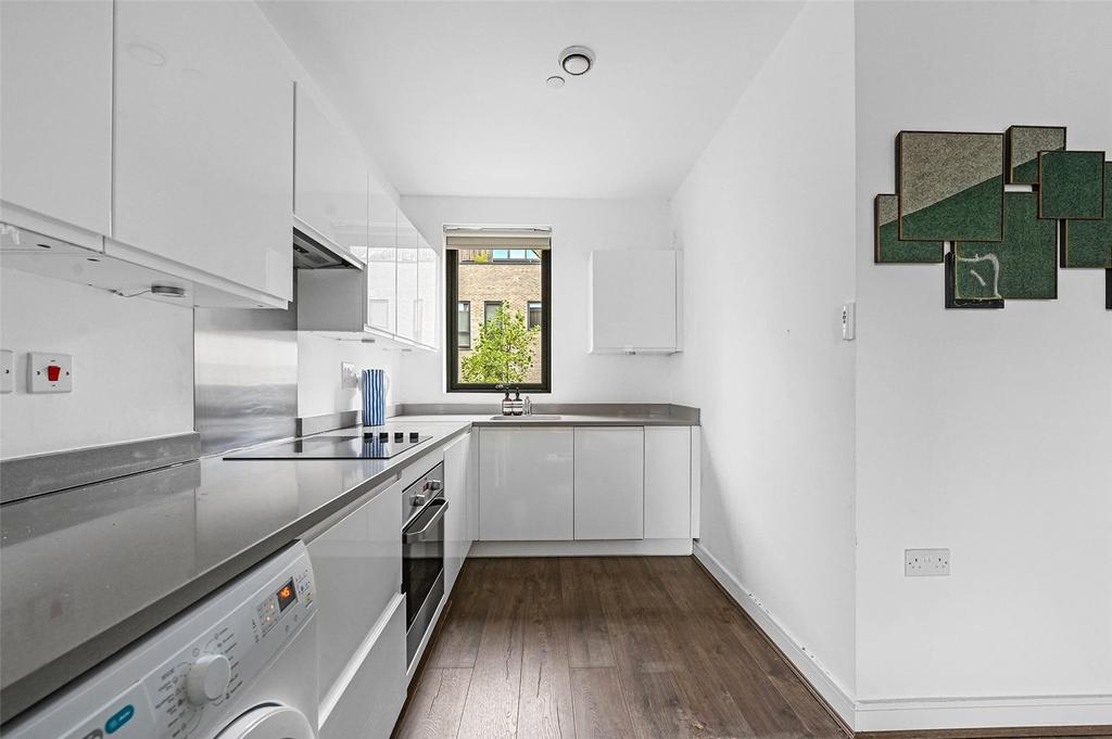 Elizabeth Court, E9