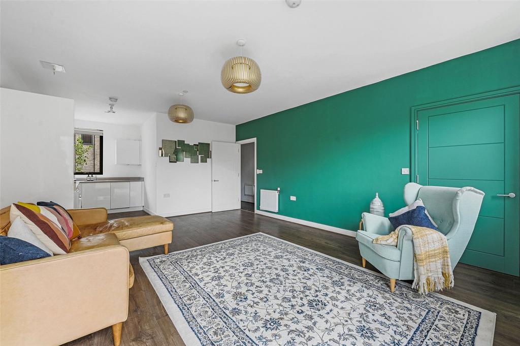 Elizabeth Court, E9