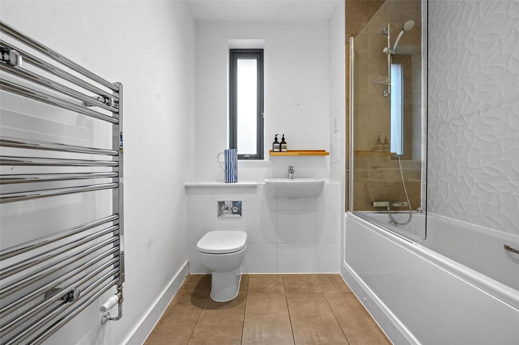 Elizabeth Court, E9