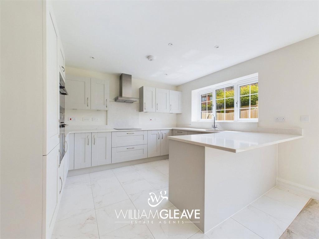 Cae Mair, Llanfair DC LL15 4 bed detached house for sale £399,950