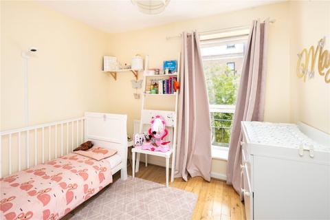 2 bedroom flat for sale, Gloucester House, 26 Gatcombe Road, London, E16