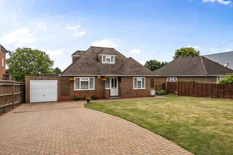 4 bedroom bungalow for sale, Long Lane, Reading RG31