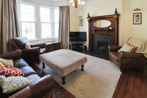 5 bedroom end of terrace house for sale, Elm Street, Lancashire BB8