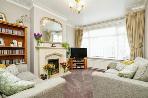 3 bedroom semi-detached house for sale, Barwick Road, West Yorkshire LS15