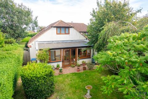 4 bedroom detached house for sale, Clarence Road, Folkestone CT18