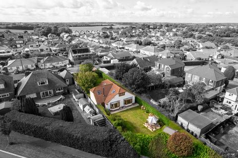 8 Clarence Road, Capel Le Ferne, Folkestone, CT18 7LW