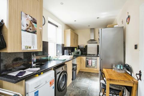 2 bedroom terraced house for sale, Hebble Gardens, West Yorkshire HX2