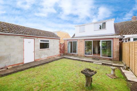 3 bedroom semi-detached house for sale, Middlecroft Drive, York YO32