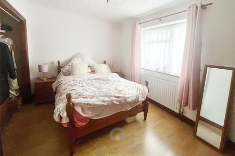 25 Ampleforth Road, London, SE2 9BD