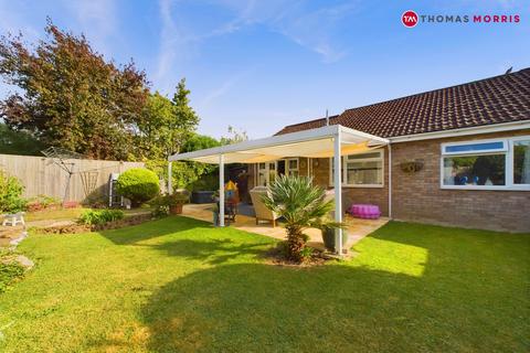 2 bedroom bungalow for sale, Adelaide Walk, Huntingdon PE28