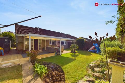 2 bedroom bungalow for sale, Adelaide Walk, Huntingdon PE28