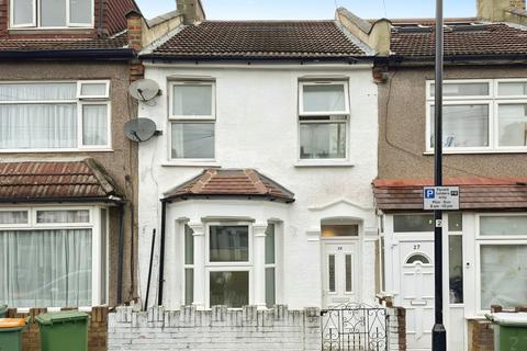 3 bedroom terraced house to rent, Brock Road, London E13