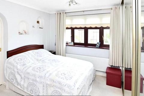 4 bedroom detached house for sale, Askern Close, Bexleyheath DA6