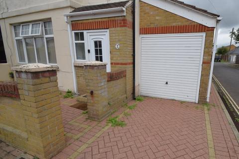 3 bedroom end of terrace house for sale, Doyle Avenue, Hampshire PO2