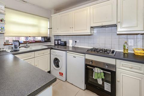 4 bedroom semi-detached house to rent, Elmbank Avenue, Egham TW20