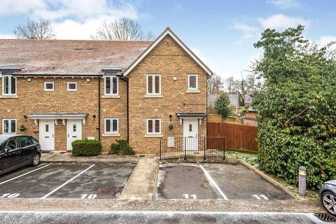 3 bedroom house to rent, Egham Hill, Surrey TW20