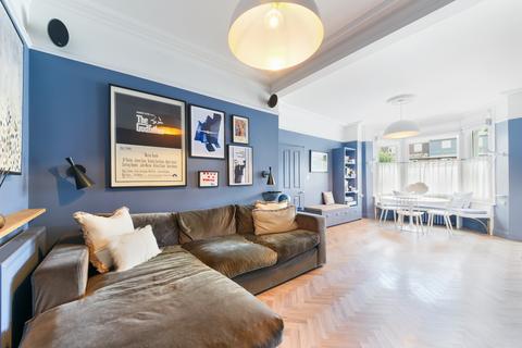 4 bedroom house to rent, Marney Road, SW11