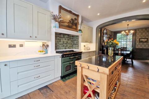 4 bedroom terraced house for sale, St Margaret's Banks, Rochester