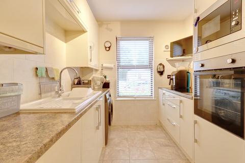 3 bedroom semi-detached house for sale, Water Lane, Purfleet-on-Thames RM19