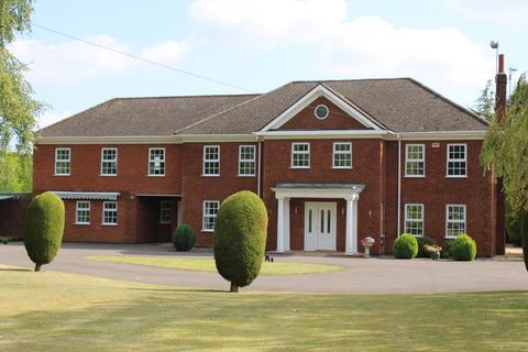 undefined, Kirton Road, Greetwell, DN20