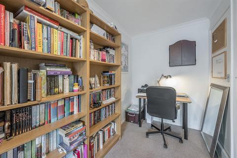 4 Mayfair, Stourbridge, DY9 0XE