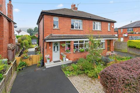 25 Oatlands Drive, Otley, LS21 2AY