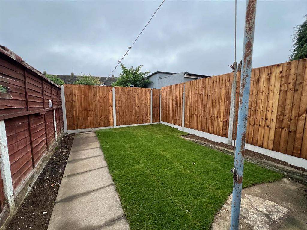 Garden rear.jpeg