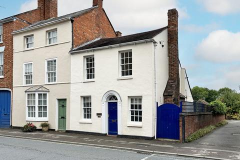 2 bedroom cottage to rent, Bridge Street, Pershore, Worcestershire