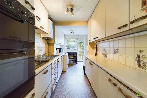 14 Glenview, London, SE2 0SD