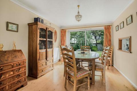 33 Slave Hill, Haddenham, Aylesbury, HP17 8AY