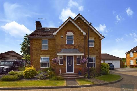 6 bedroom detached house for sale, Pitlochry Close, Bristol BS7