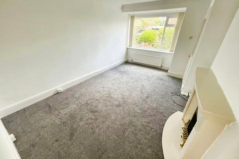 2 bedroom semi-detached house to rent, Knowl Road, Rochdale, OL16