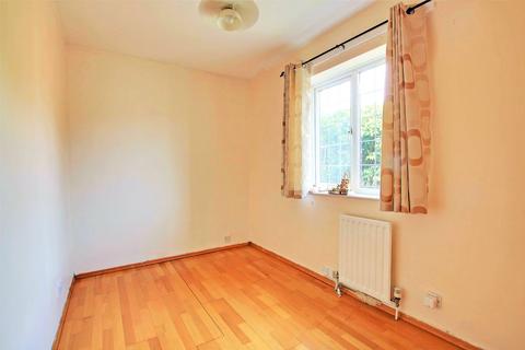 5 Cobs Way, New Haw, Addlestone, KT15 3AF